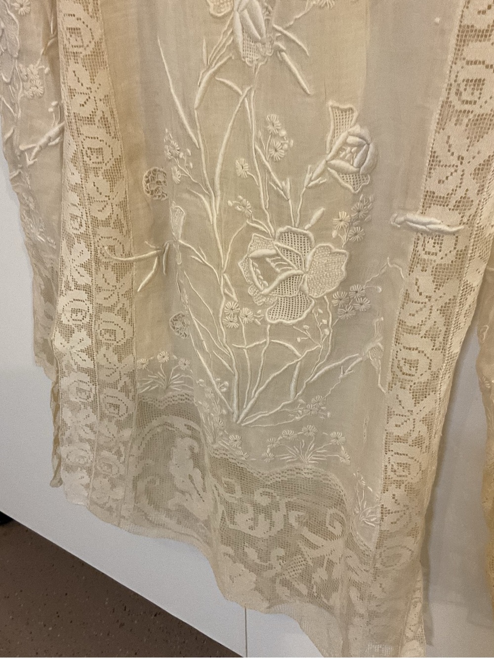 Antique Cream Embroidered Lace Blouse, Edwardian, handmade, over 100 yrs old - Picture 9 of 12